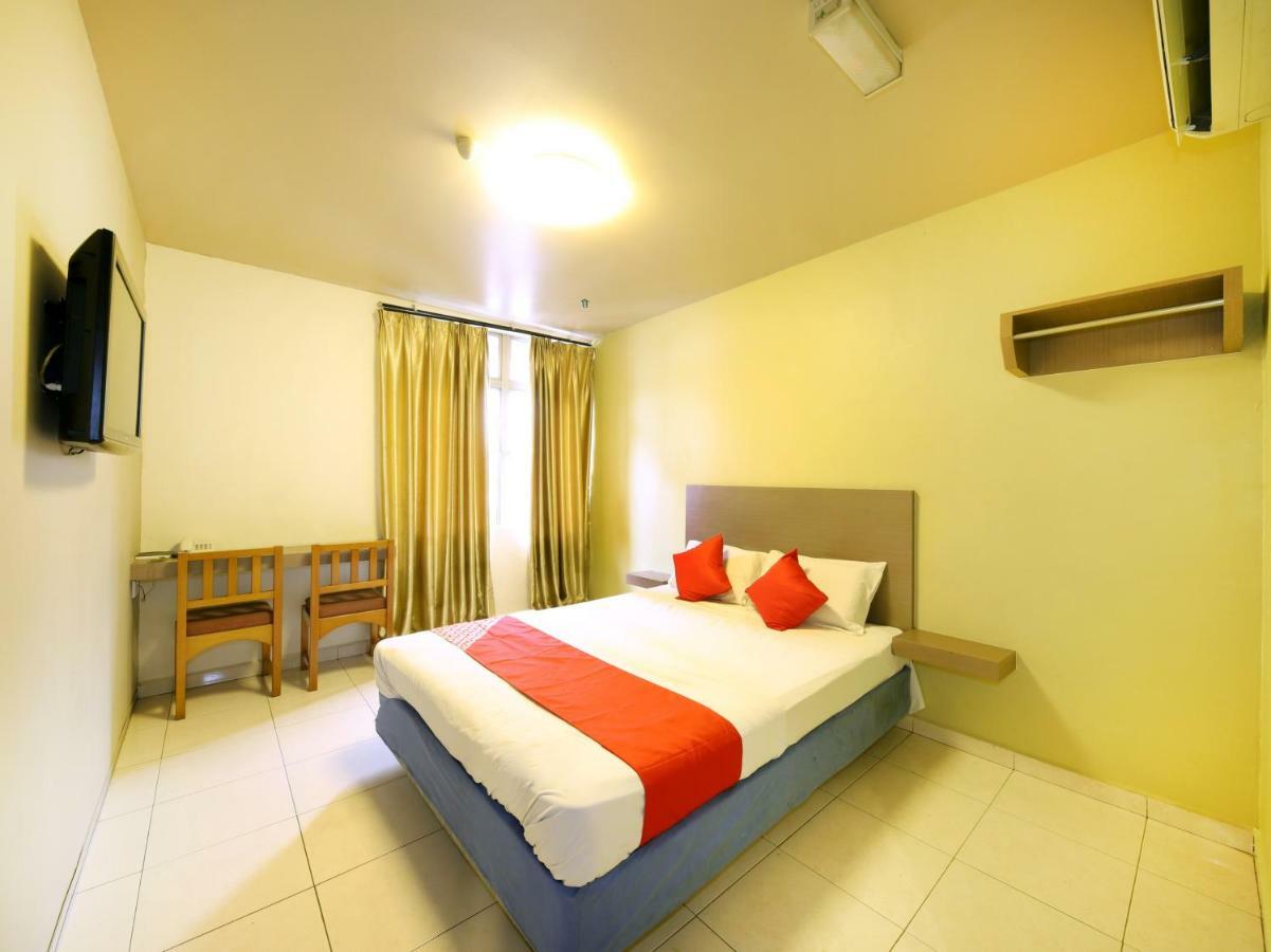 Oyo 434 Marbella Hotel Johor Bahru Zewnętrze zdjęcie