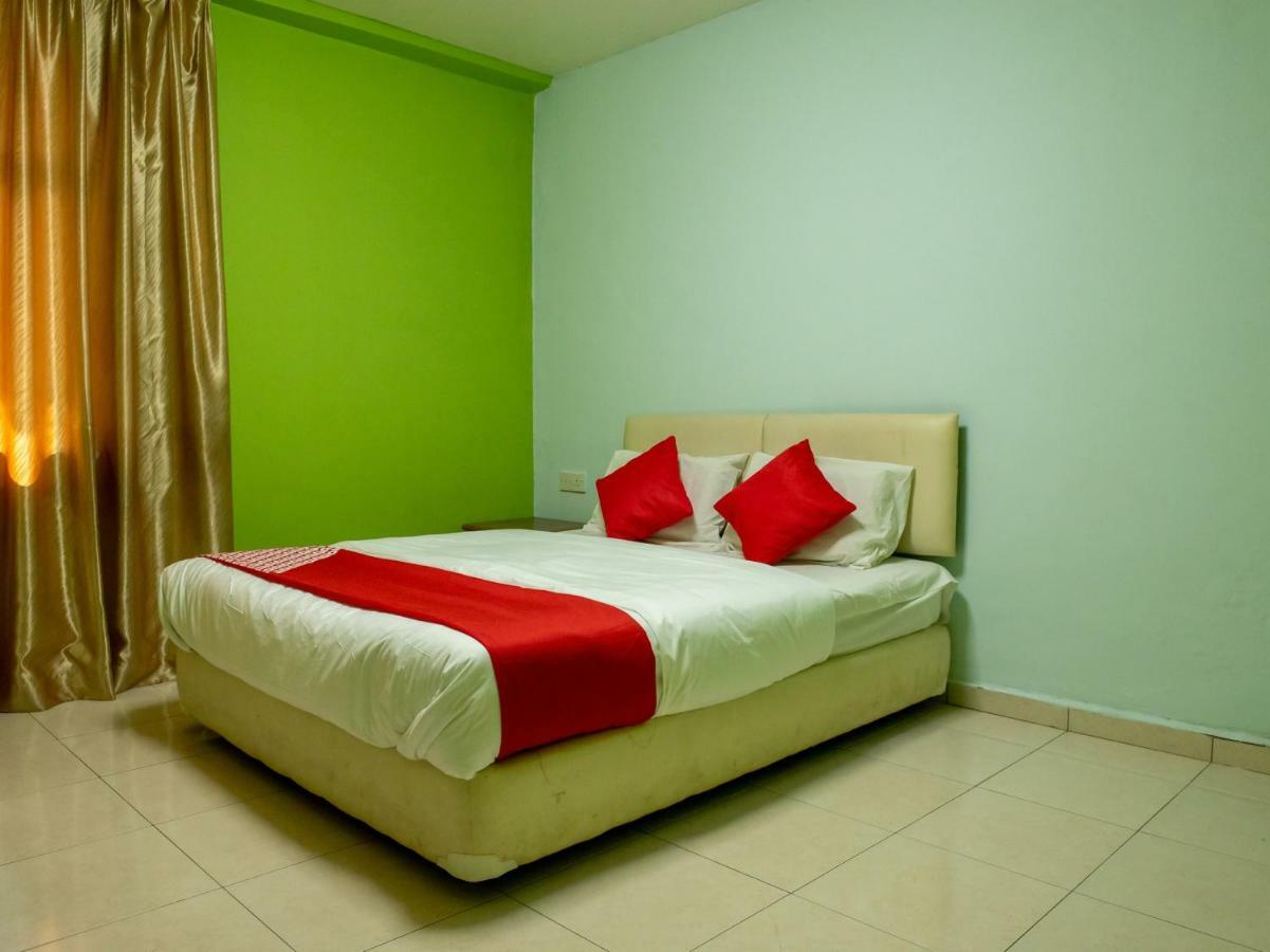 Oyo 434 Marbella Hotel Johor Bahru Zewnętrze zdjęcie