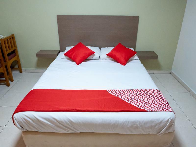 Oyo 434 Marbella Hotel Johor Bahru Zewnętrze zdjęcie