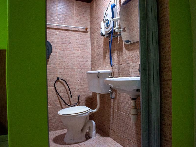 Oyo 434 Marbella Hotel Johor Bahru Zewnętrze zdjęcie