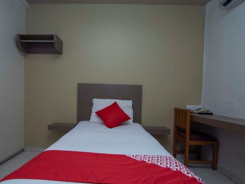 Oyo 434 Marbella Hotel Johor Bahru Zewnętrze zdjęcie