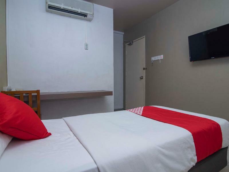 Oyo 434 Marbella Hotel Johor Bahru Zewnętrze zdjęcie